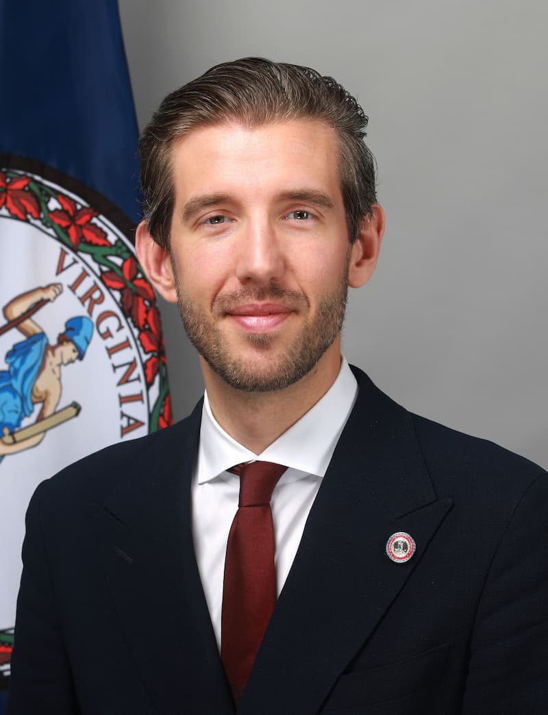 Secretary Juan Pablo Segura
